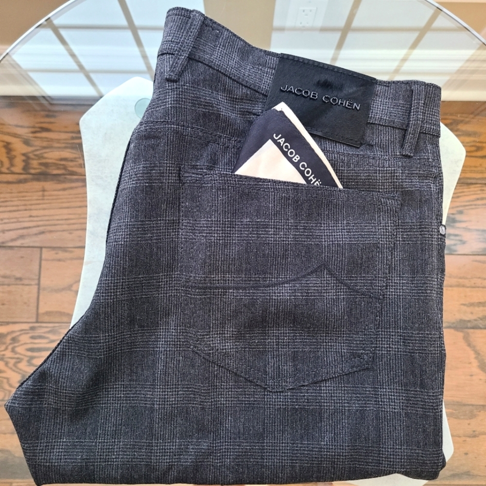 NWOT JACOB COHEN Wool Plaid Pants with Pocket Square - US 38, Grey